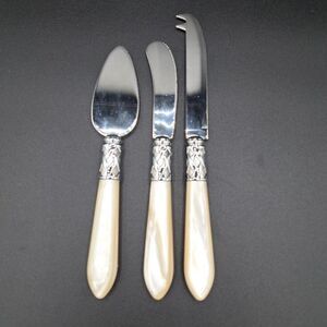 Bugatti For Vietri Mother of Pearl Iridescent Handle Cheese Knife Set of 3
